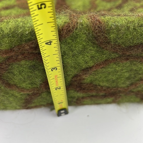 Gorgeous Green Felted Tote bag with Brown Swirl Pattern - Picture 7 of 8